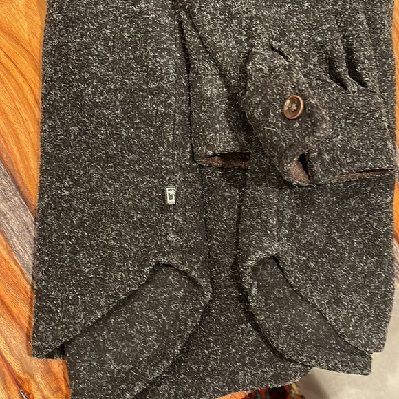 Tommy Bahama Buttoned Down Thick jacket. Mint Condition - Picture 10 of 10